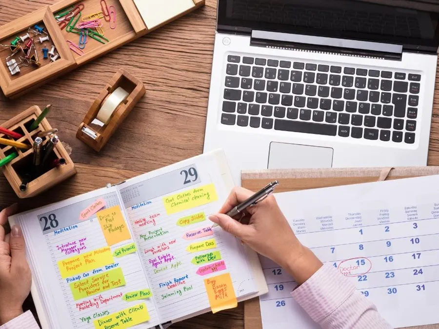 Study Abroad Intake Calendar & Timeline: When to Start Financial Planning for Fall & Spring Intakes